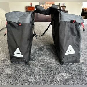 Axiom Seymour Oceanweave P25 Twin Panniers Set Commuter Touring Bike Bags
